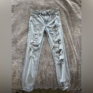 American Eagle Outfitters Light Blue Distressed Skinny Jeans